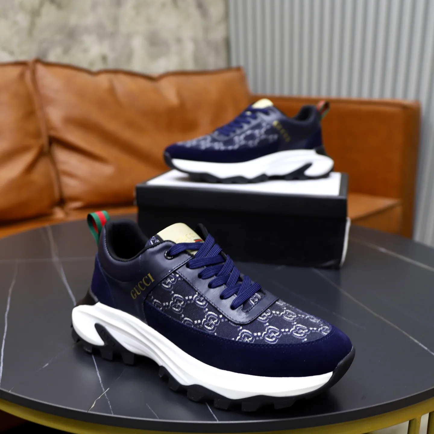 Ex-factory price: 462💰🙅‍♂️🙅‍♂️🙅‍♂️ Brand: GUCCI Standard code: 38-44 (45 customized) Grade: Same as the official website Material: Original leather splicing, comfortable and breathable lining, original wear-resistant outsole Style category: Men's fashionable casual shoes, running shoes, noble luxury brand elements, top luxury Color: actual picture color